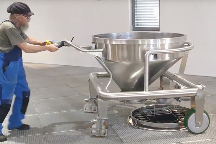 realisation serie 300 Mobiles Weinfass